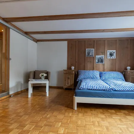 Fribis Farm Bed & Breakfast *