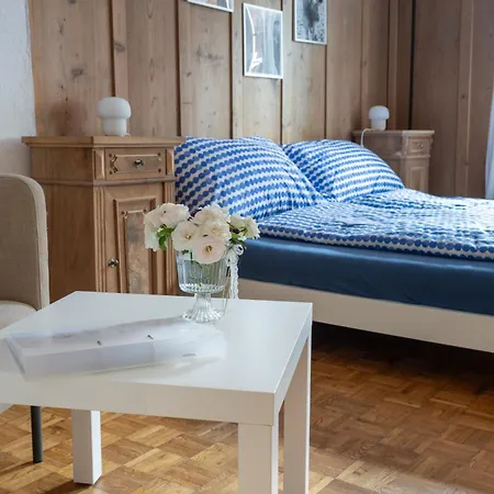 Fribis Farm Bed & Breakfast